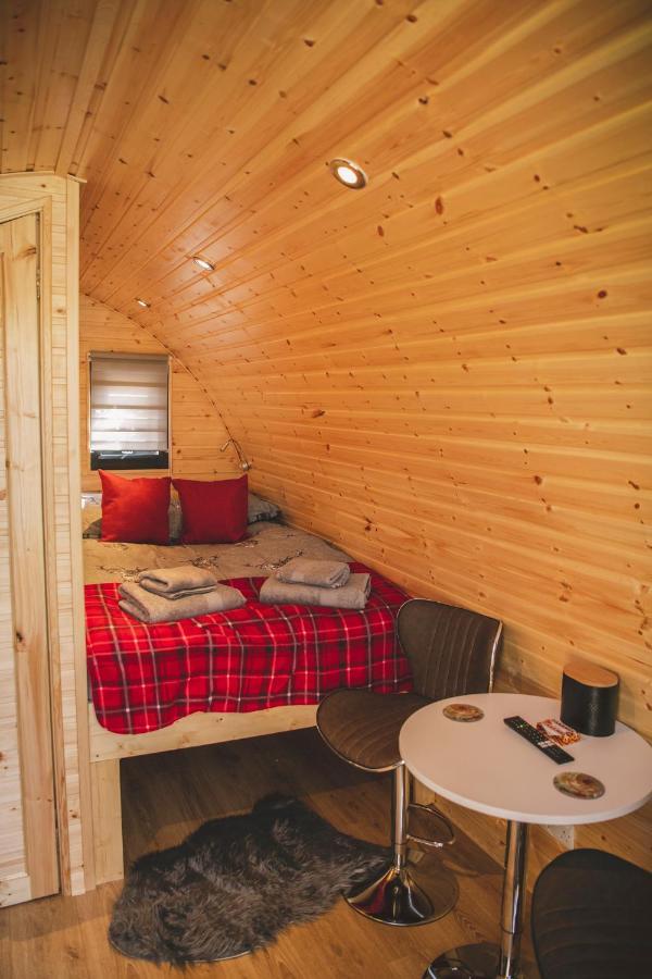 Highland & Transylvania Glamping Pods Roybridge Zewnętrze zdjęcie
