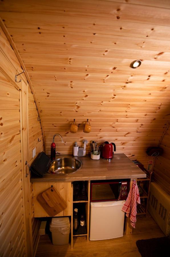 Highland & Transylvania Glamping Pods Roybridge Zewnętrze zdjęcie