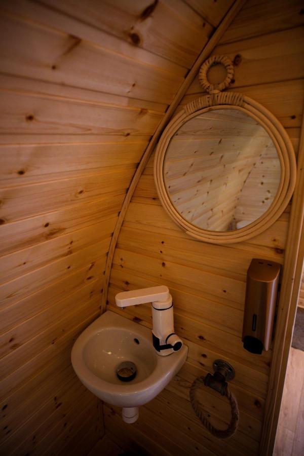 Highland & Transylvania Glamping Pods Roybridge Zewnętrze zdjęcie